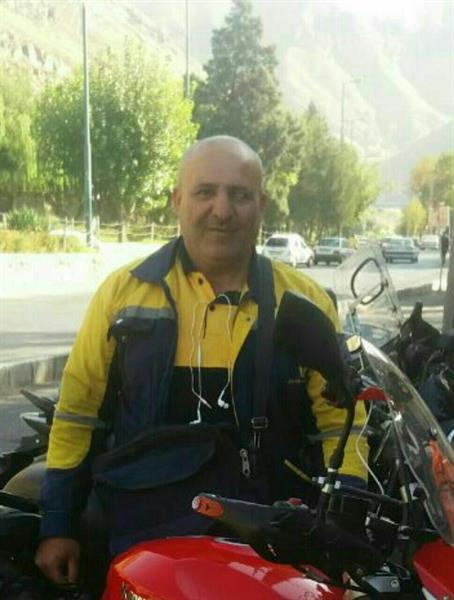 نامه رسان وظیفه شناس پست استان البرز در هنگام انجام وظیفه و خدمت رسانی دچار حادثه تصادف شد و پس از انتقال به بیمارستان بدلیل آسیب وارده به دیار باقی شتافت .