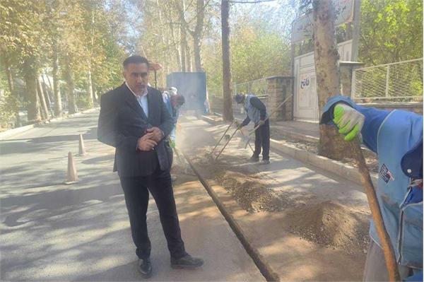 بازدید معاون اداره کل ارتباطات و فناوری اطلاعات استان از پروژه فیبر نوری شاتل در منطقه 8 شهرداری کرج