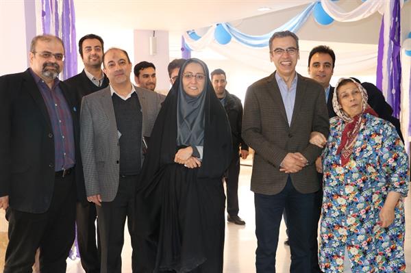 رادفرد مدیر کل ارتباطات و فناوری اطلاعات استان البرز از آسایشگاه خیریه کهریزک بازدید کرد