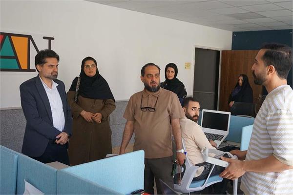 تشکیل کارگروه مشترک برای حمایت از کسب‌وکارها و آزادکاران (فریلنسرها) در البرز / تأکید بر توسعه هوش مصنوعی در استان